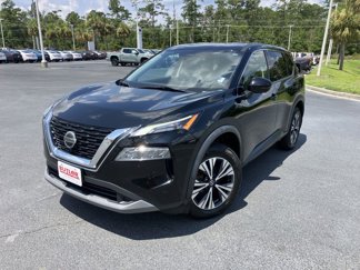 Used 2021 Nissan Rogue SV image 1