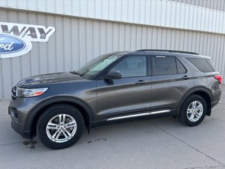 Used 2020 Ford Explorer XLT w/ Comfort Package image 1