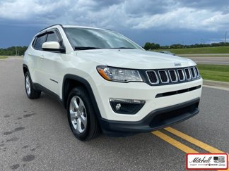 Used 2019 Jeep Compass Latitude image 1