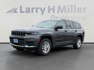 Used 2023 Jeep Grand Cherokee L Laredo image 1