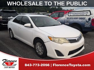 Used 2012 Toyota Camry L image 1