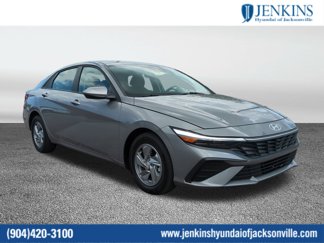 Certified 2024 Hyundai Elantra SE image 1