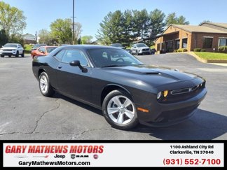 Used 2023 Dodge Challenger SXT image 1