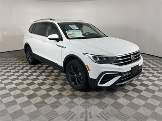 New 2024 Volkswagen Tiguan SE image 1