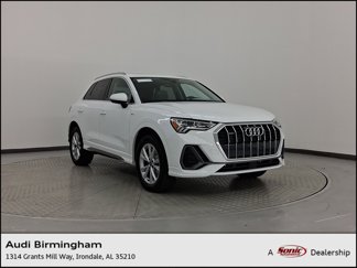 New 2025 Audi Q3 2.0T Premium image 1