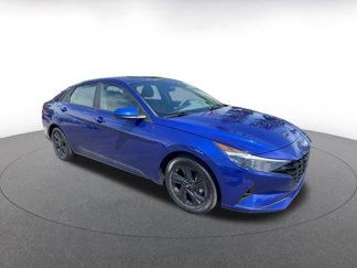 Used 2023 Hyundai Elantra SEL w/ Cargo Package image 1
