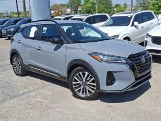 Used 2021 Nissan Kicks SR image 1