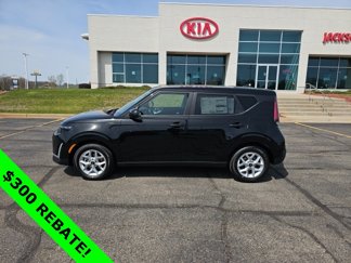 New 2025 Kia Soul S image 1