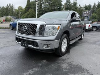 Used 2017 Nissan Titan SV image 1