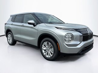 New 2025 Mitsubishi Outlander ES image 1