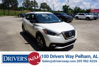 Used 2019 Nissan Kicks SR image 1