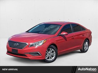 Used 2017 Hyundai Sonata SE image 1