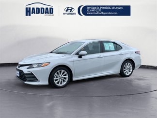 Used 2024 Toyota Camry LE image 1