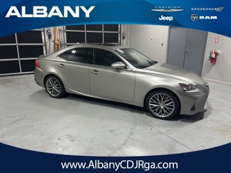 Used 2017 Lexus IS 200t image 1