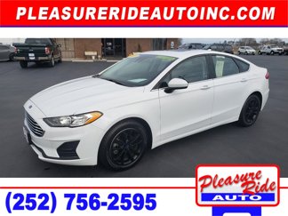 Used 2020 Ford Fusion SE image 1