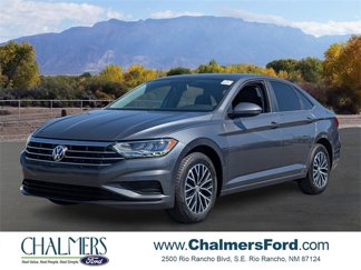 Used 2021 Volkswagen Jetta SE image 1