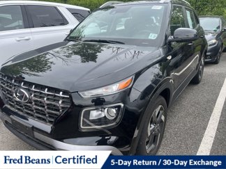 Used 2022 Hyundai Venue SEL w/ Cargo Package image 1