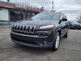 Used 2017 Jeep Cherokee Latitude image 1
