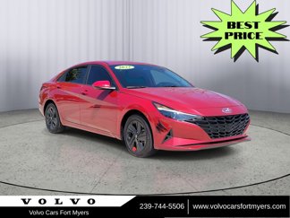 Used 2022 Hyundai Elantra Blue image 1