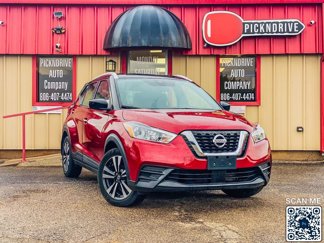 Used 2020 Nissan Kicks SV image 1