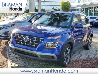 Used 2022 Hyundai Venue SEL image 1