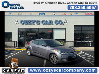 Used 2017 Hyundai Veloster image 1