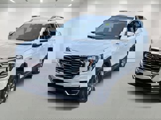 Used 2024 GMC Terrain SLT image 1
