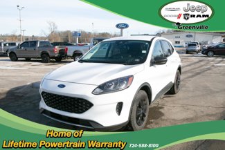 Used 2022 Ford Escape SE image 1