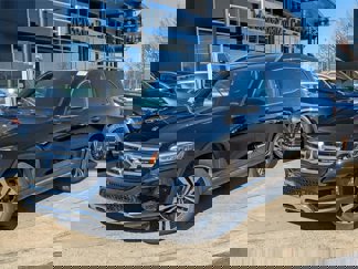 New 2025 Mercedes-Benz GLB 250 image 1