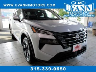 Used 2025 Nissan Rogue SV image 1