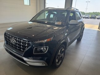 Used 2024 Hyundai Venue Limited image 1