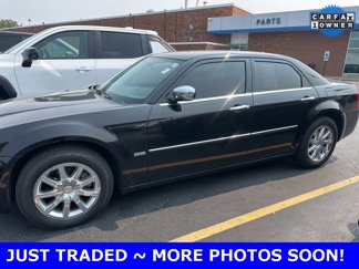 Used 2010 Chrysler 300 Touring image 1