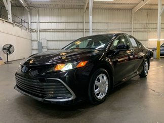 Used 2023 Toyota Camry LE image 1