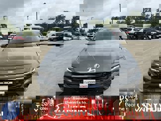 Certified 2025 Hyundai Elantra Sport w/ Cargo Package image 1