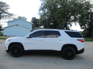 Used 2019 Chevrolet Traverse LT w/ LPO, Blackout Package image 1