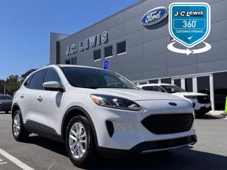 Used 2020 Ford Escape SE image 1