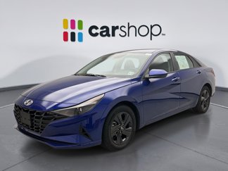 Used 2023 Hyundai Elantra SEL w/ Preferred Accessory Package image 1