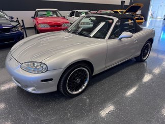Used 2003 MAZDA MX-5 Miata image 1