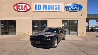 Used 2023 Dodge Challenger SXT image 1