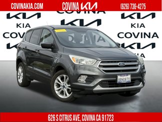 Used 2017 Ford Escape SE image 1