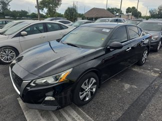 Used 2019 Nissan Altima 2.5 S image 1