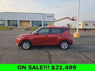 New 2025 Kia Soul LX w/ LX Technology Package image 1