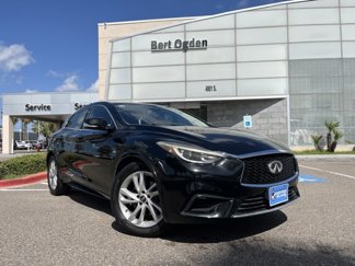 Used 2018 INFINITI QX30 image 1