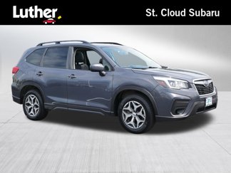Used 2020 Subaru Forester Premium image 1