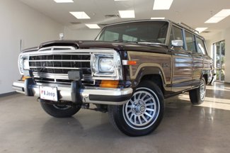Used 1989 Jeep Grand Wagoneer image 1