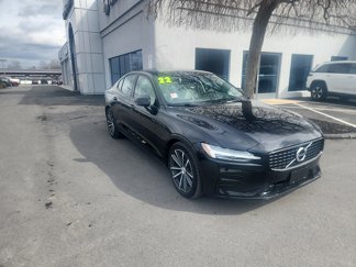 Used 2022 Volvo S60 B5 Momentum image 1