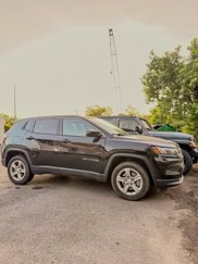 Used 2023 Jeep Compass Sport image 1