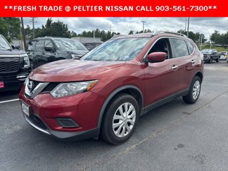 Used 2016 Nissan Rogue S w/ Appearance Package image 1