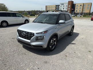 Used 2022 Hyundai Venue SEL image 1