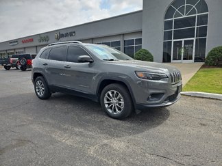 Used 2021 Jeep Cherokee Latitude Plus image 1